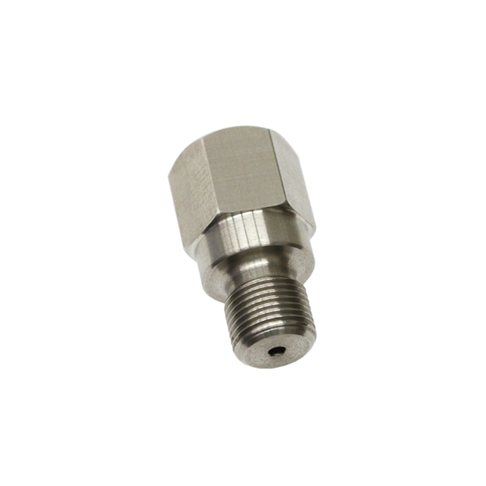 Restrictor Fitting for Camshaft Oil Line at Cam Housing